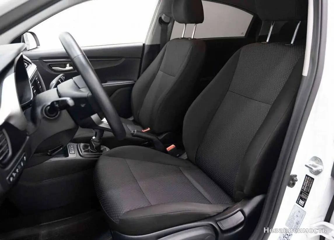 KIA Rio 2022 с пробегом — фото 8