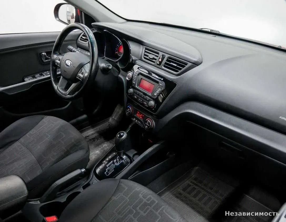 KIA Rio 2013 с пробегом — фото 6