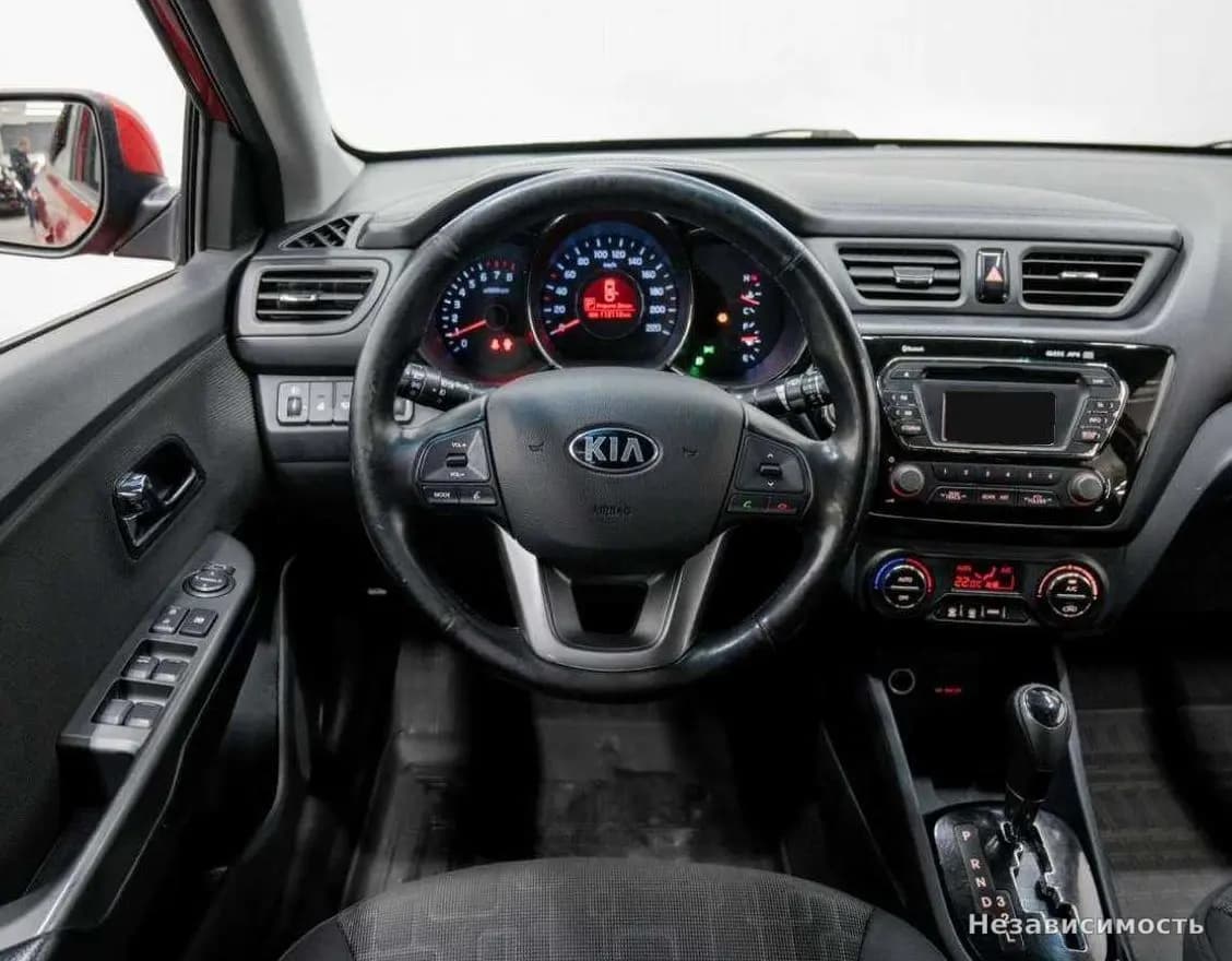 KIA Rio 2013 с пробегом — фото 10