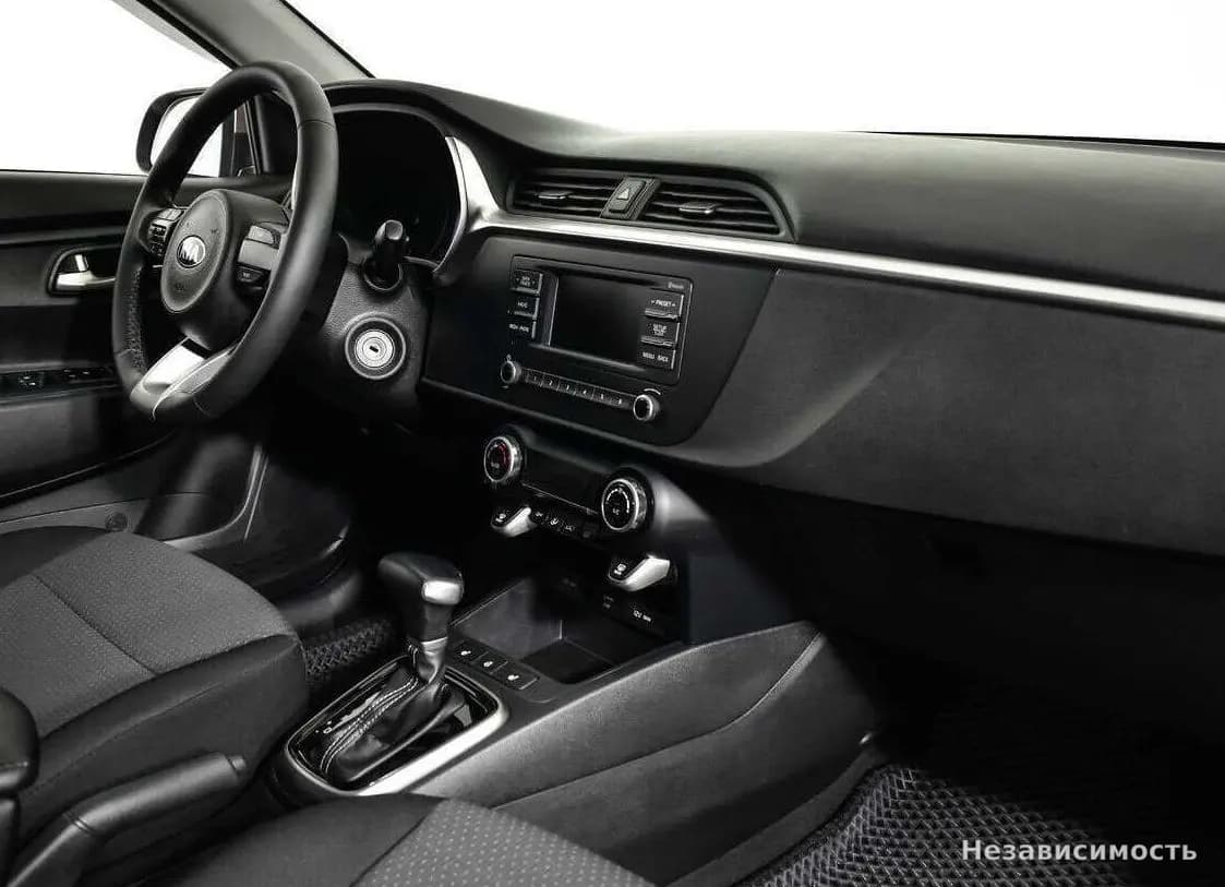 KIA Rio 2021 с пробегом — фото 9