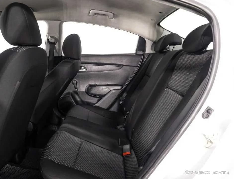 KIA Rio 2019 с пробегом — фото 10
