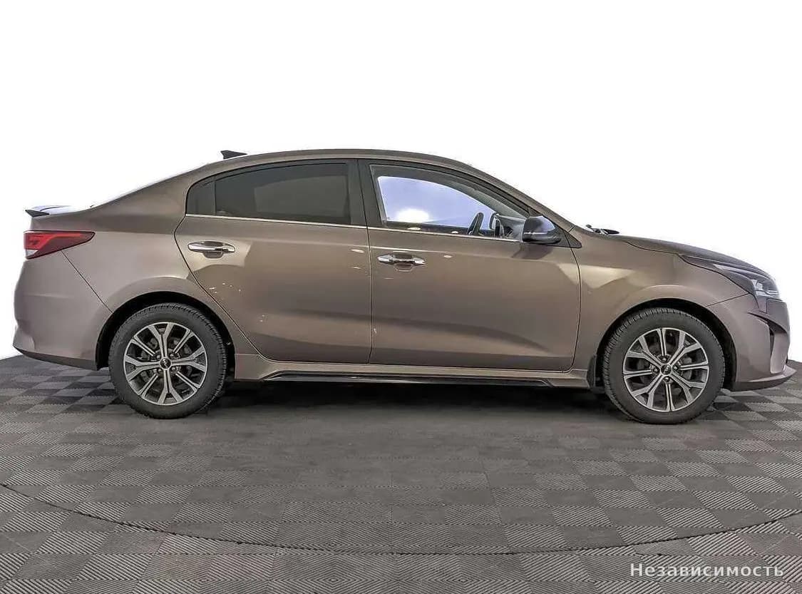 KIA Rio 2022 с пробегом — фото 4