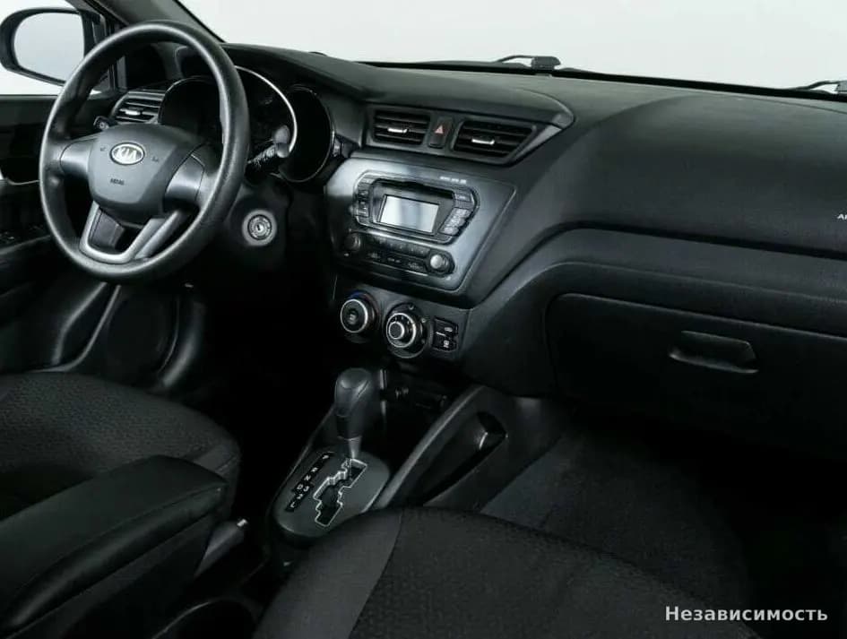 KIA Rio 2012 с пробегом — фото 8
