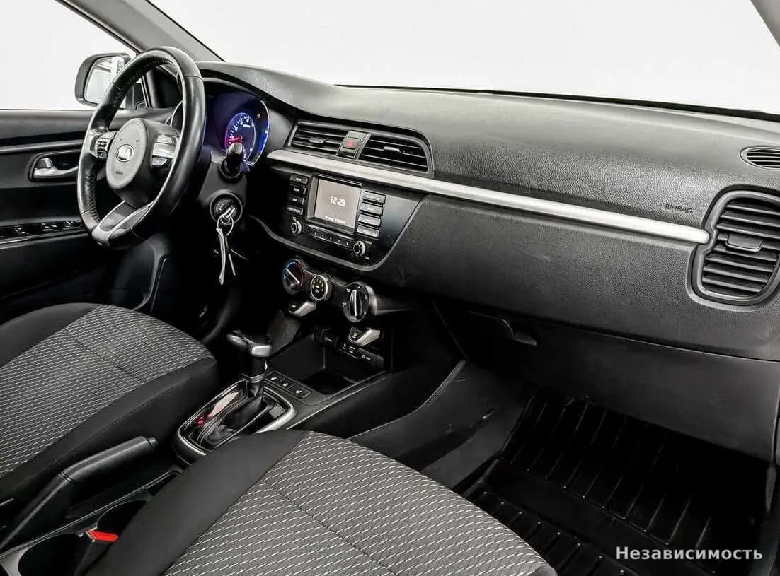 KIA Rio 2020 с пробегом — фото 10
