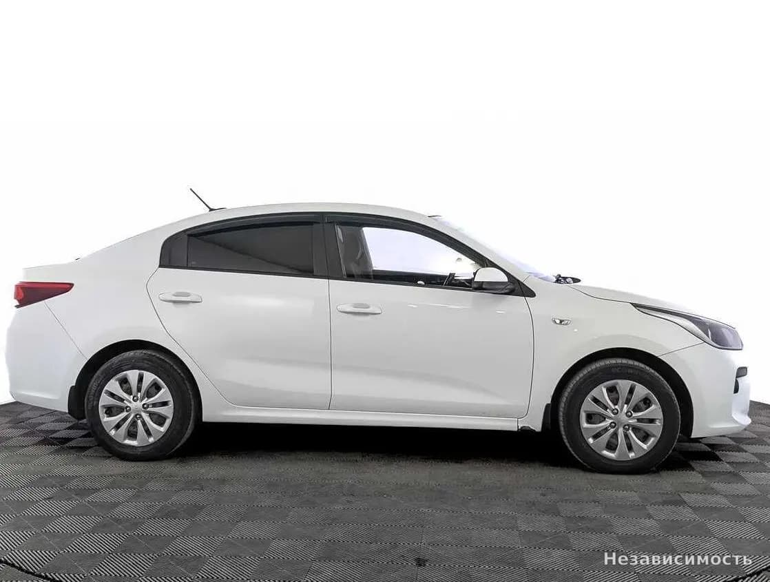 KIA Rio 2018 с пробегом — фото 4