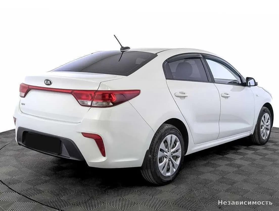 KIA Rio 2018 с пробегом — фото 5