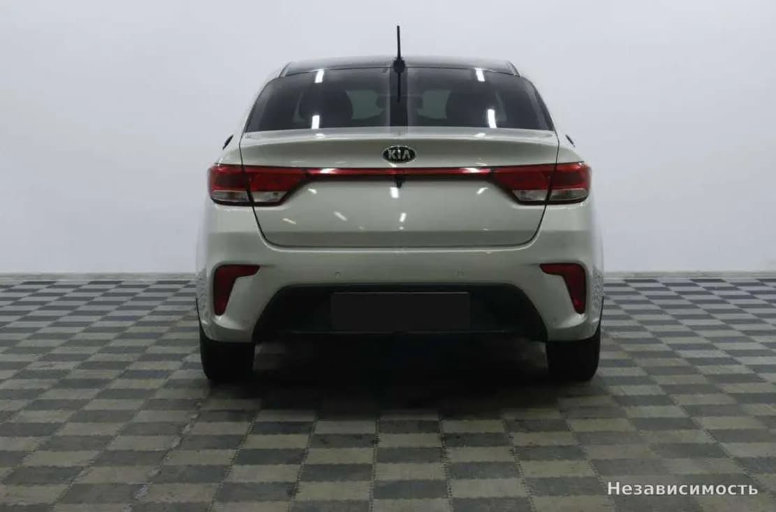 KIA Rio 2019 с пробегом — фото 6
