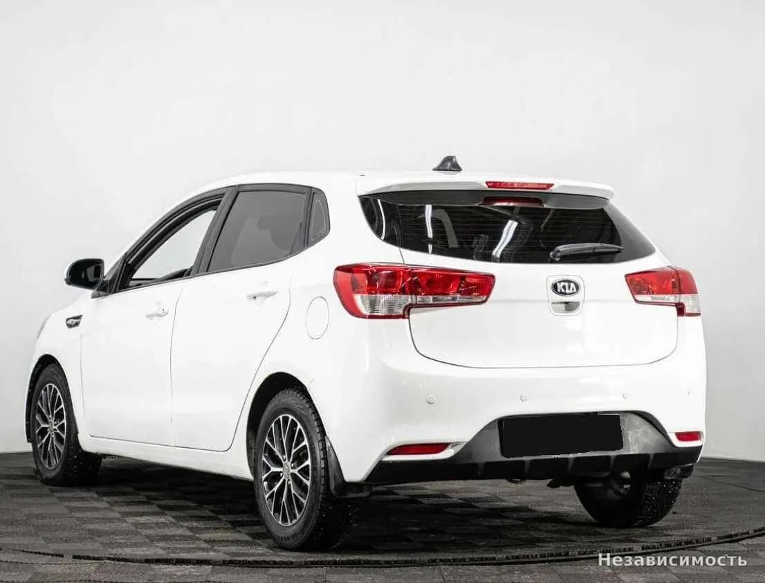 KIA Rio 2017 с пробегом — фото 4