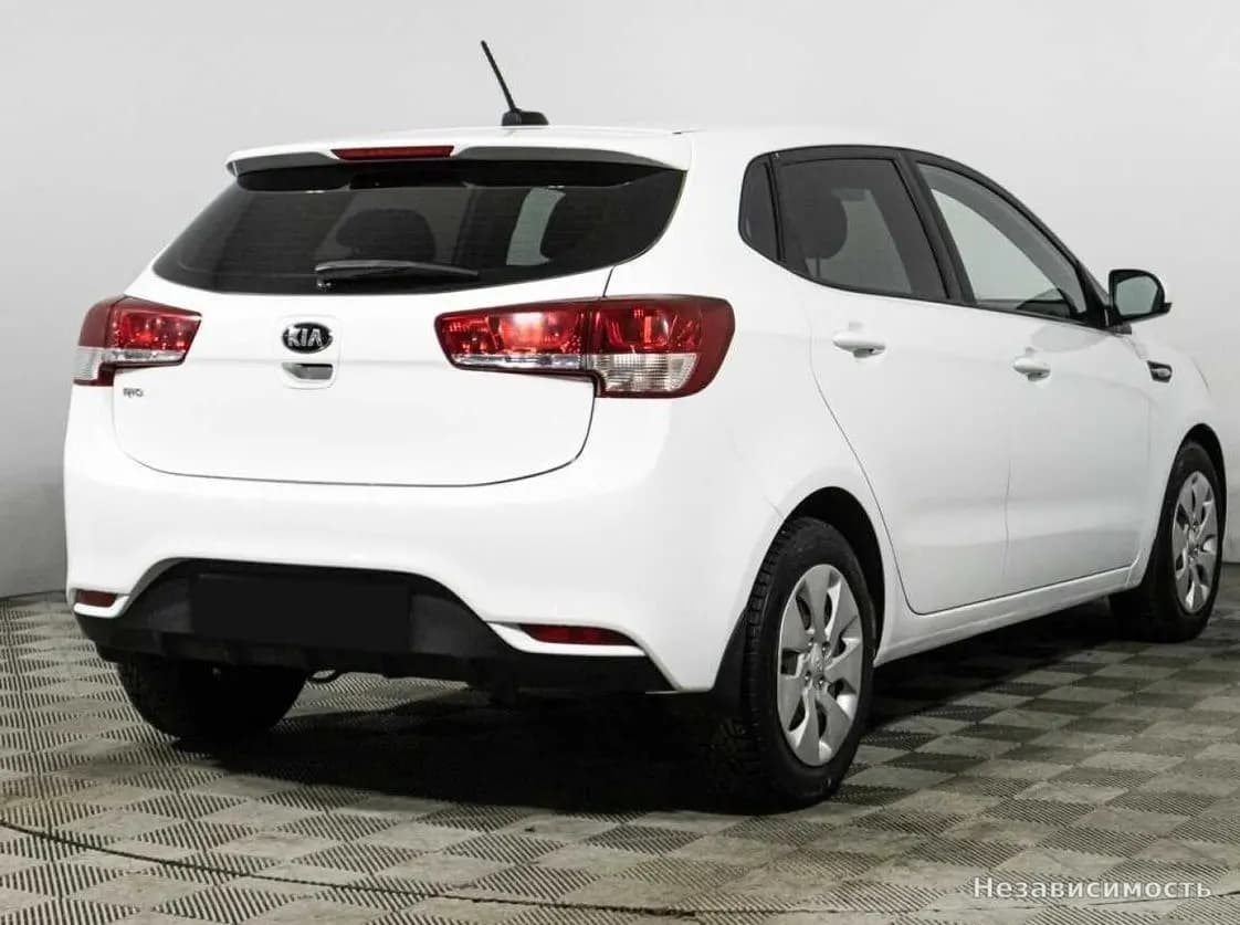 KIA Rio 2017 с пробегом — фото 5