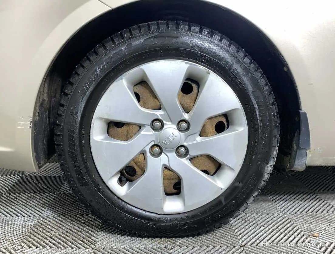 KIA Rio 2012 с пробегом — фото 9