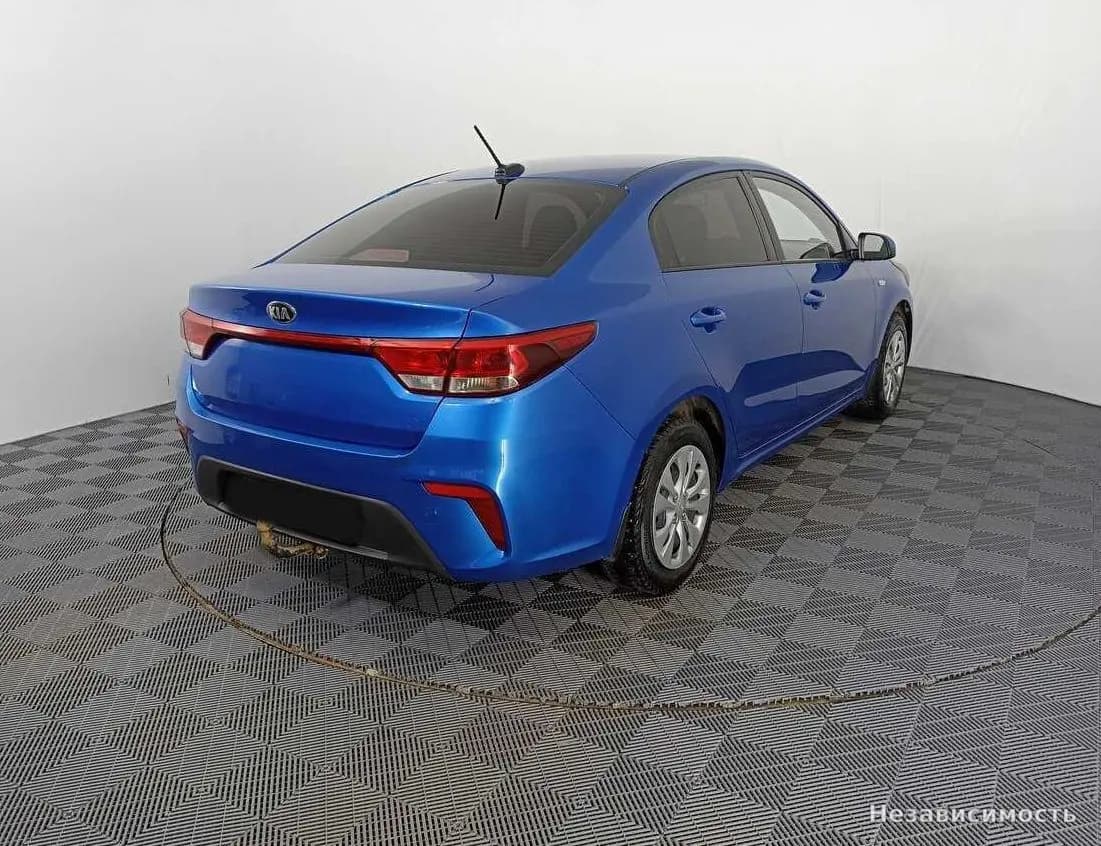 KIA Rio 2017 с пробегом — фото 5