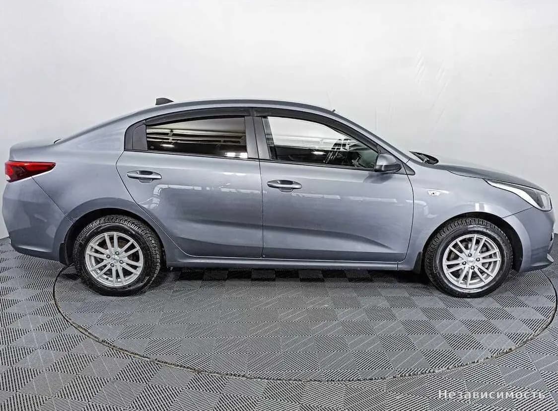 KIA Rio 2018 с пробегом — фото 4