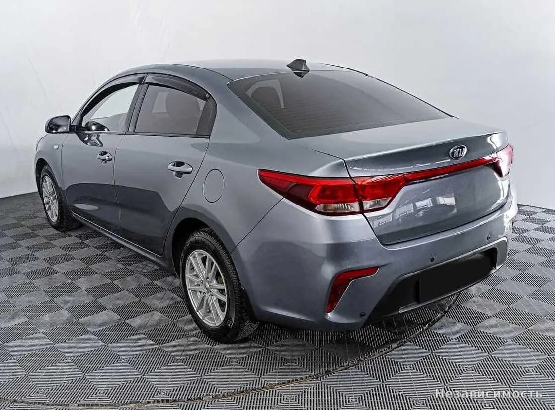 KIA Rio 2018 с пробегом — фото 7