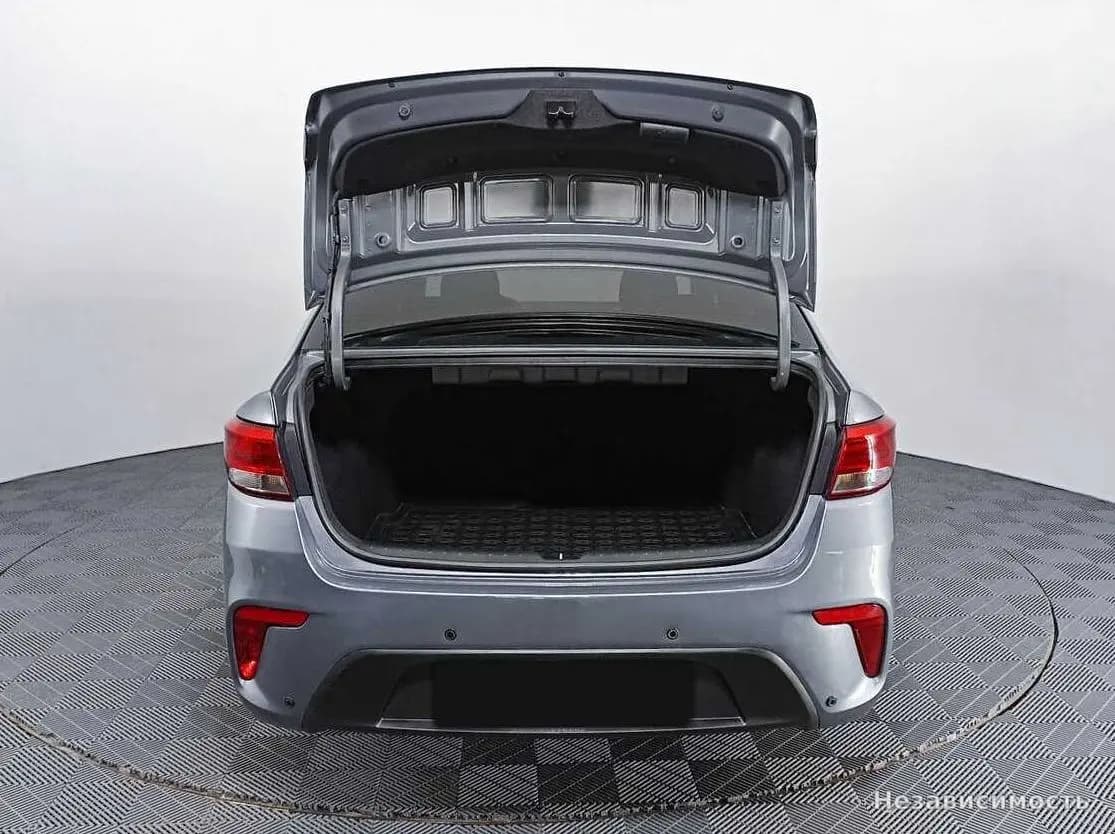 KIA Rio 2018 с пробегом — фото 10