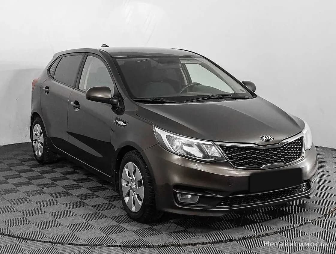 KIA Rio 2017 с пробегом — фото 3