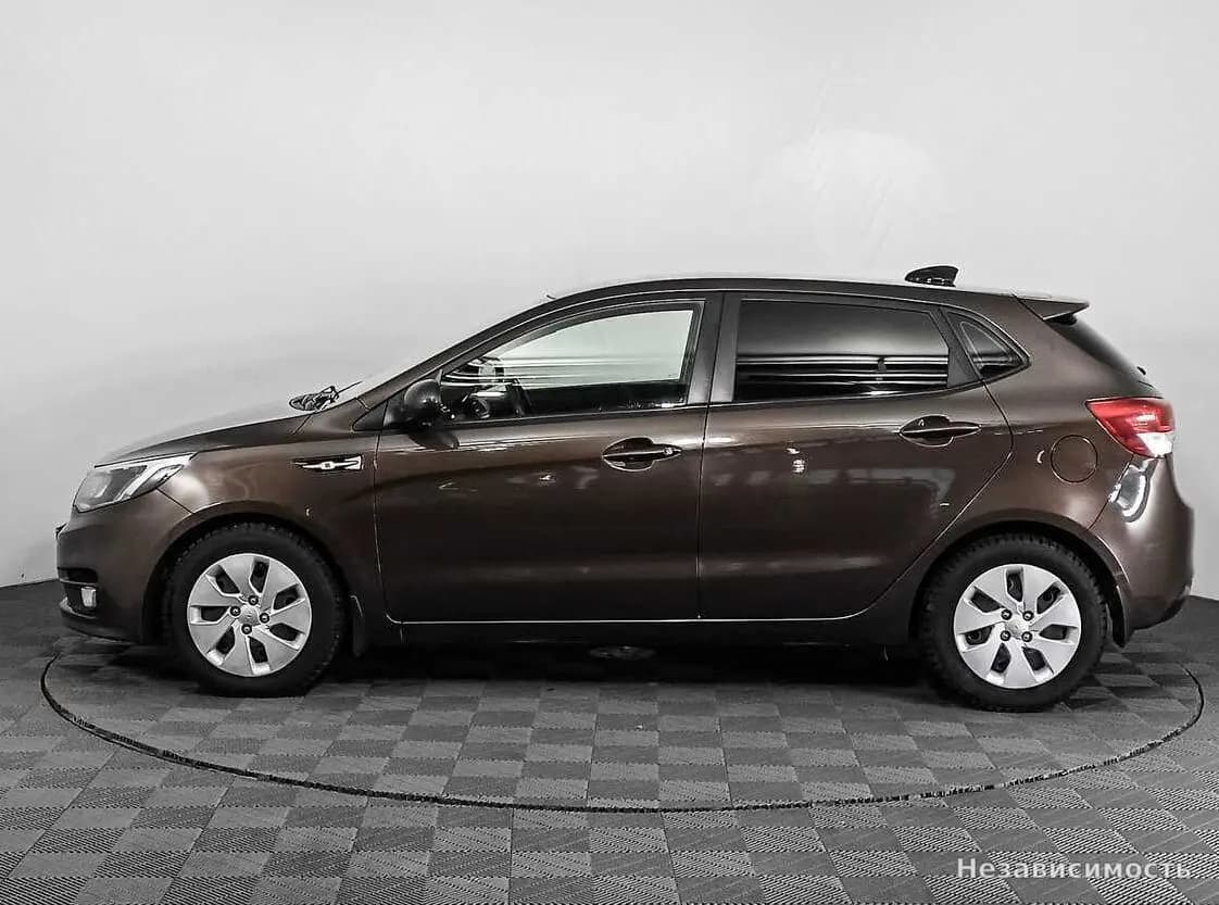 KIA Rio 2017 с пробегом — фото 8