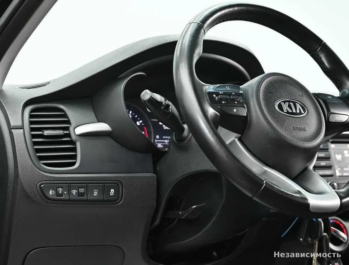 KIA Rio 2018 с пробегом — фото 8