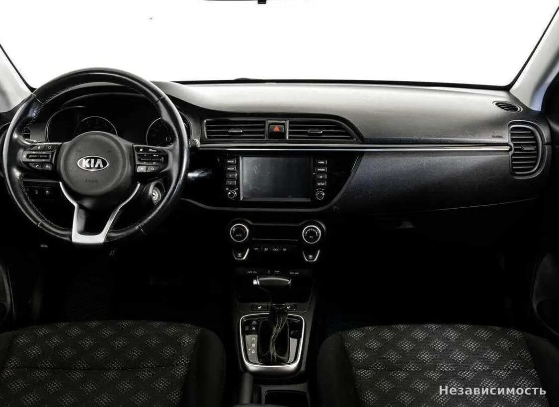 KIA Rio 2018 с пробегом — фото 8