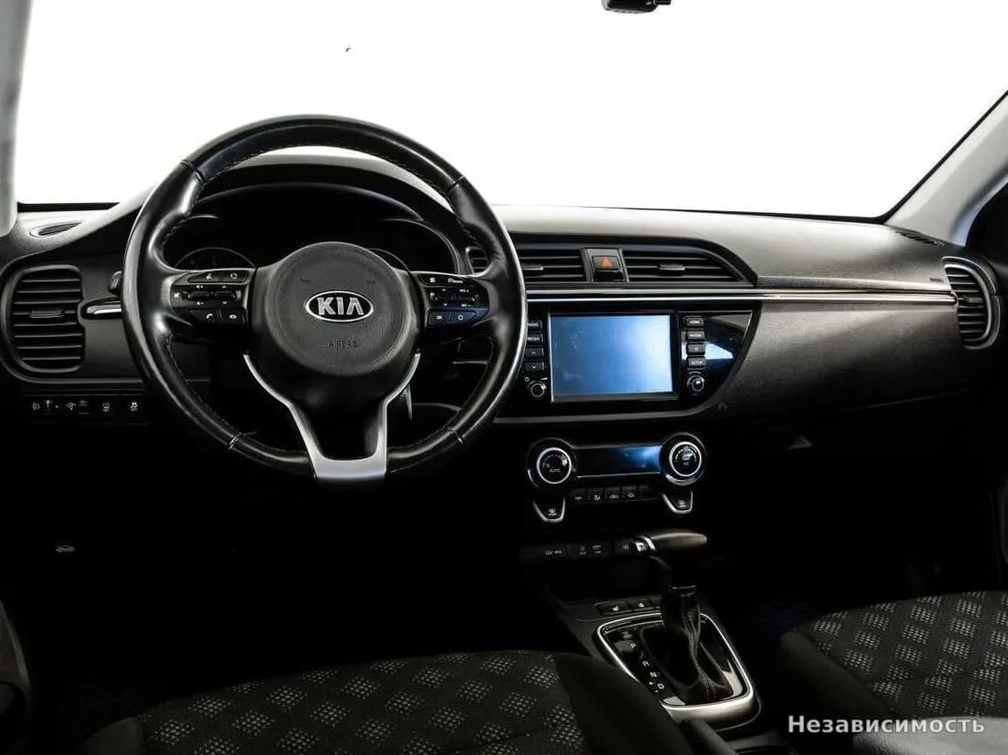 KIA Rio 2018 с пробегом — фото 9