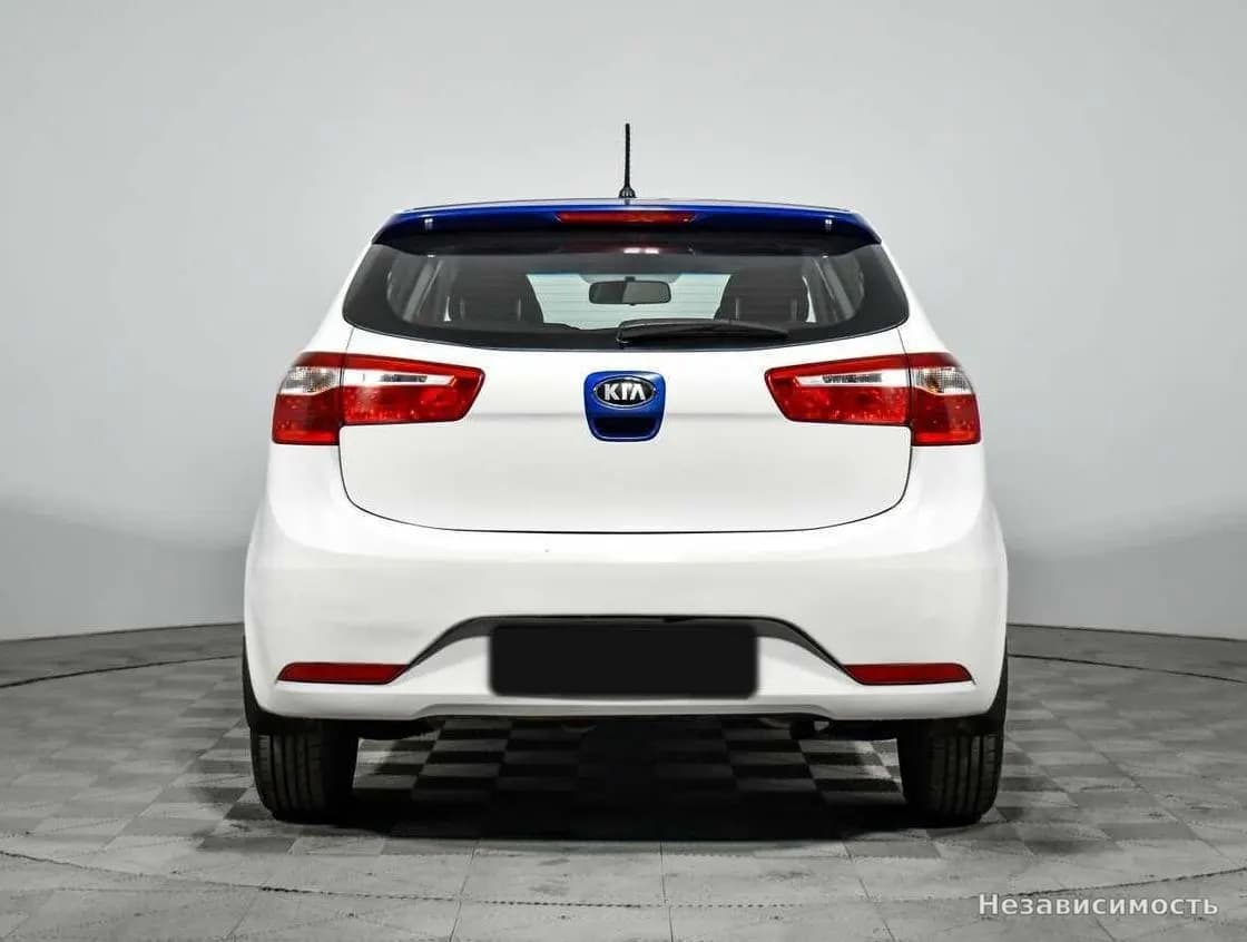 KIA Rio 2013 с пробегом — фото 6