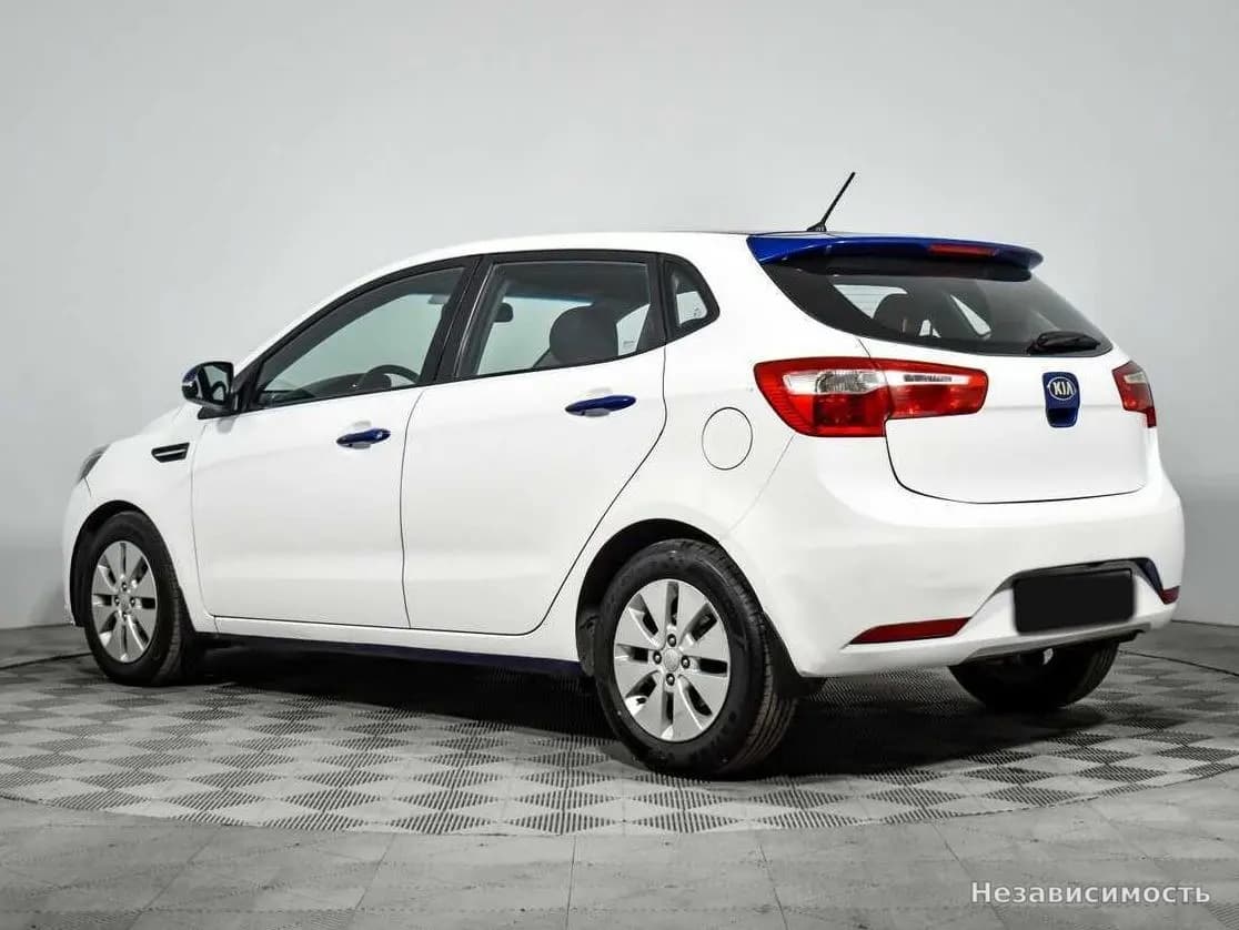 KIA Rio 2013 с пробегом — фото 7