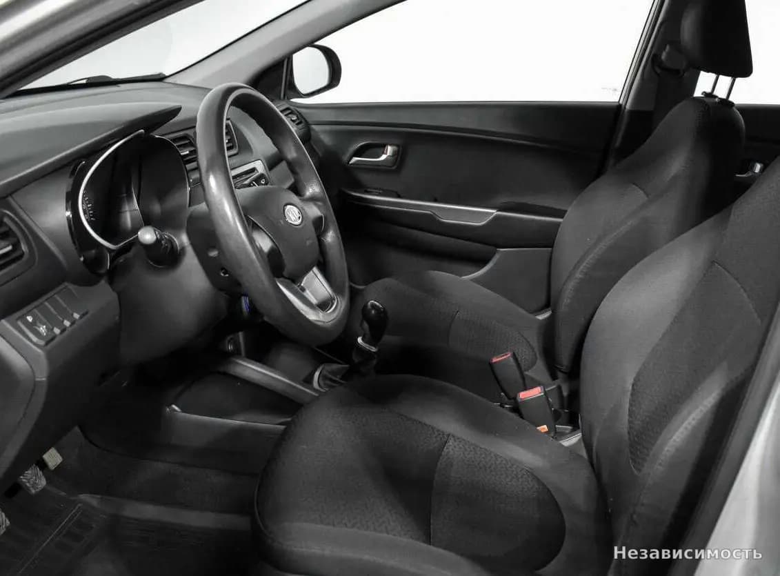 KIA Rio 2012 с пробегом — фото 10