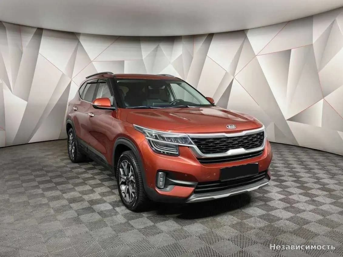KIA Seltos 2021 с пробегом — фото 3