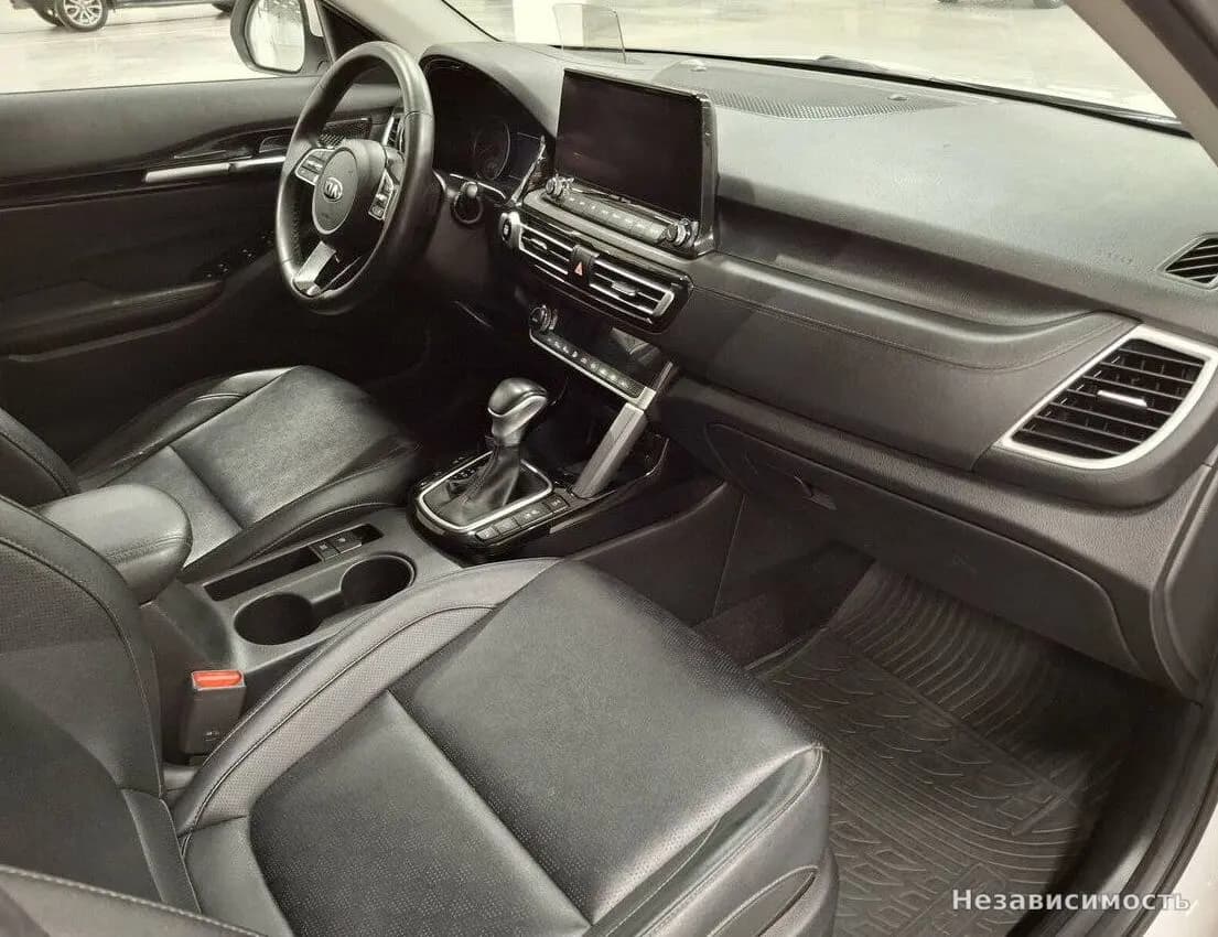 KIA Seltos 2019 с пробегом — фото 10