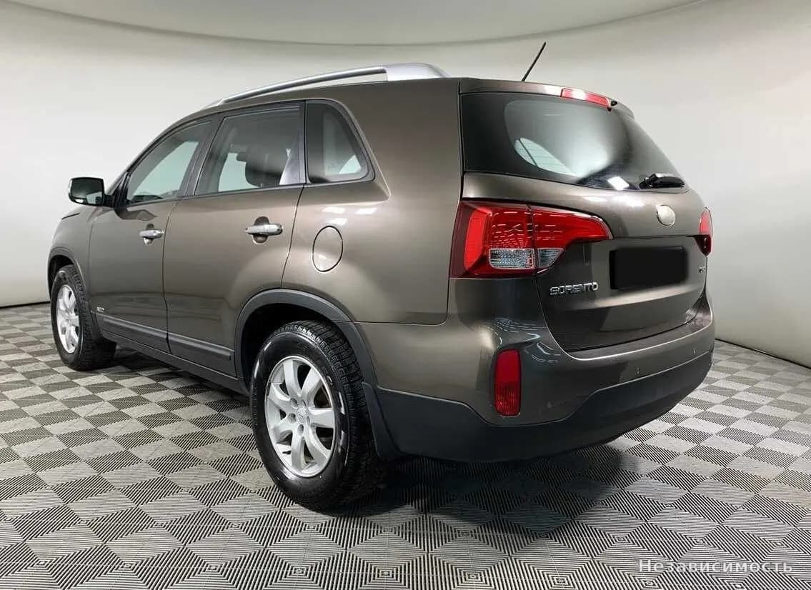 KIA Sorento 2014 с пробегом — фото 7