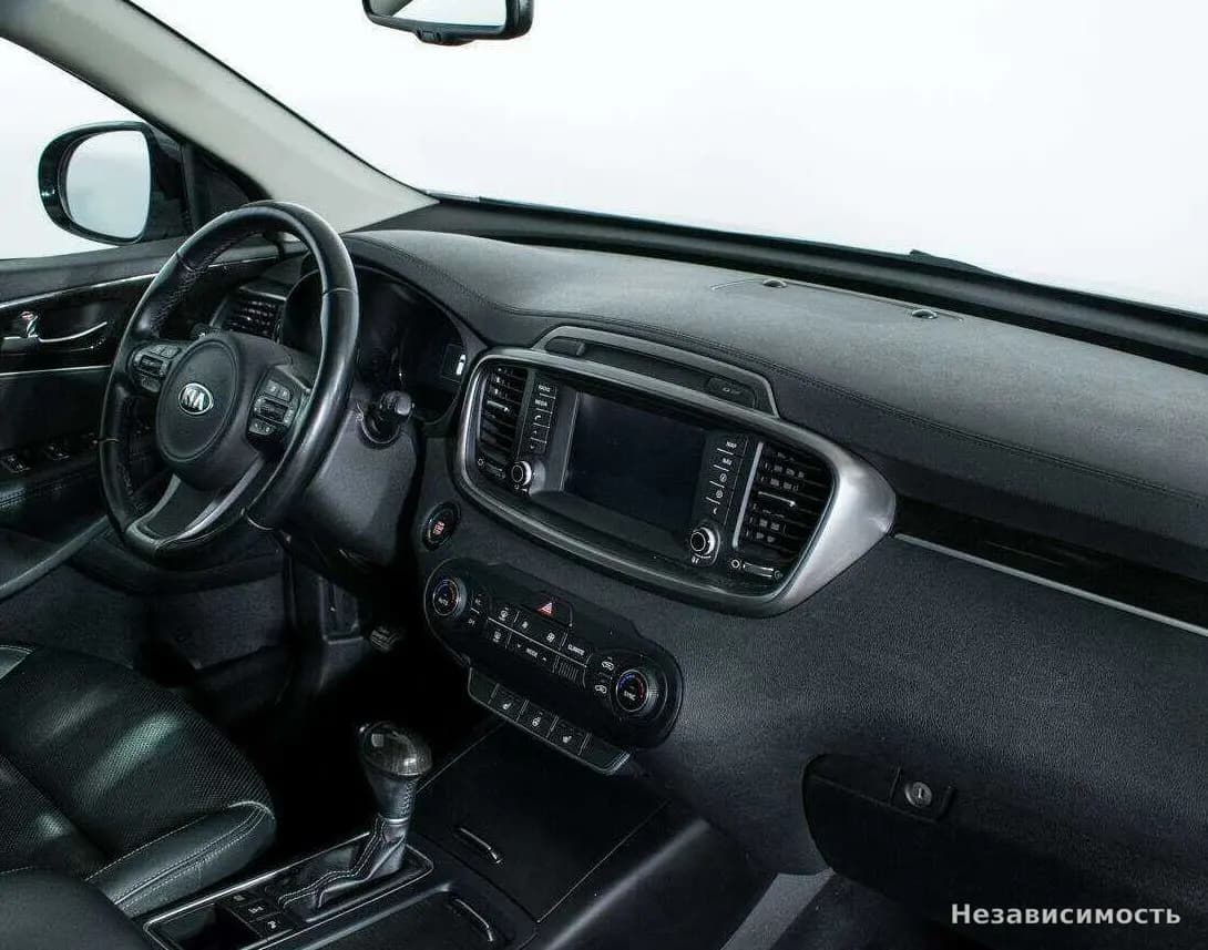 KIA Sorento 2017 с пробегом — фото 9