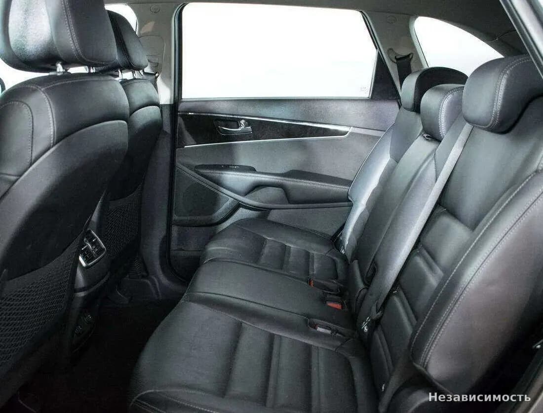 KIA Sorento 2017 с пробегом — фото 10