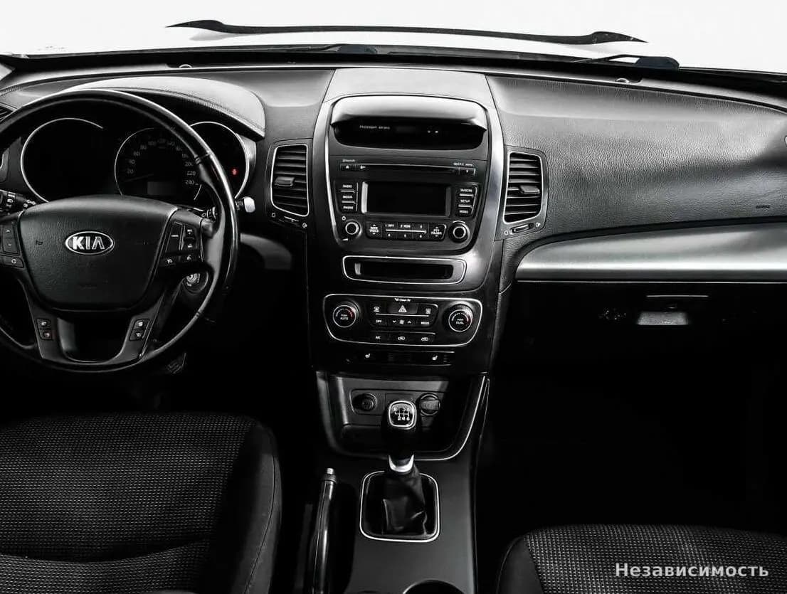 KIA Sorento 2013 с пробегом — фото 10