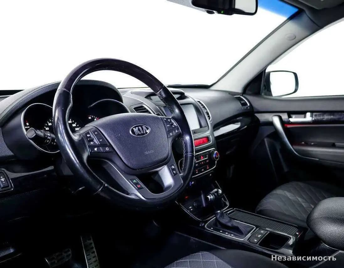 KIA Sorento 2018 с пробегом — фото 10