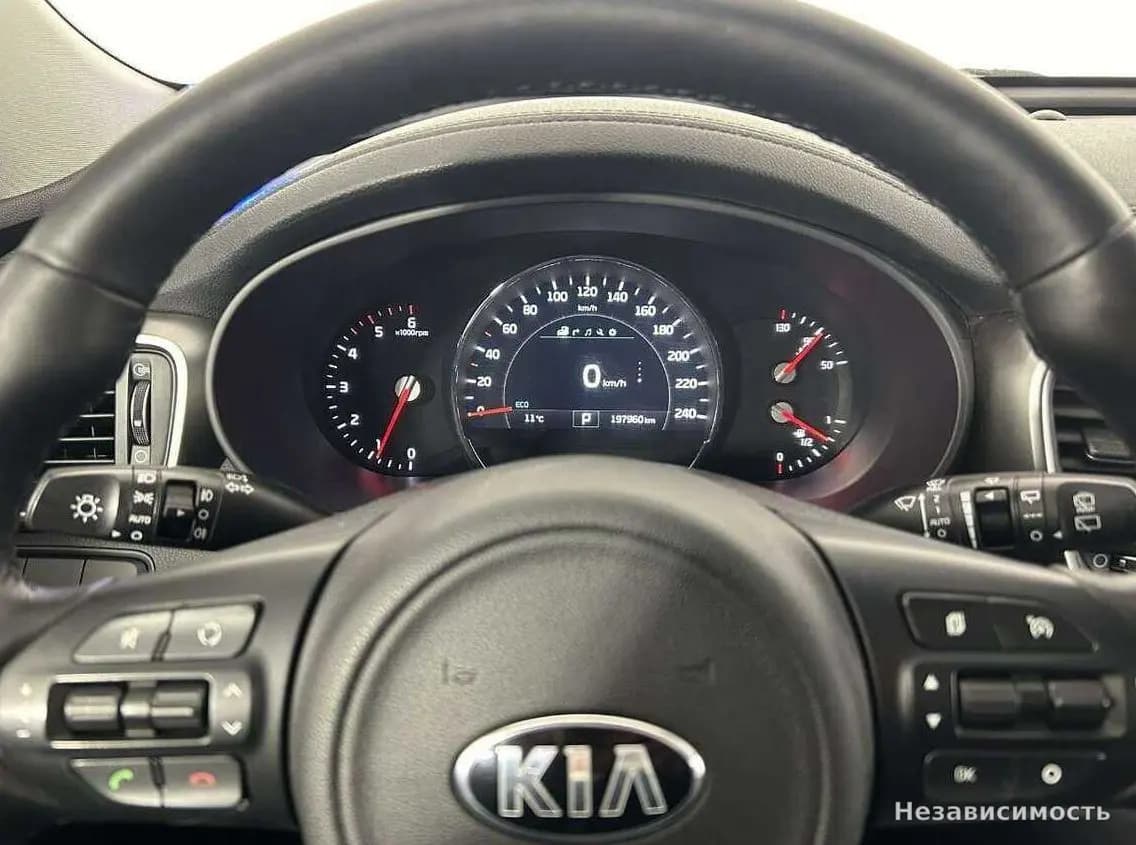 KIA Sorento 2017 с пробегом — фото 9