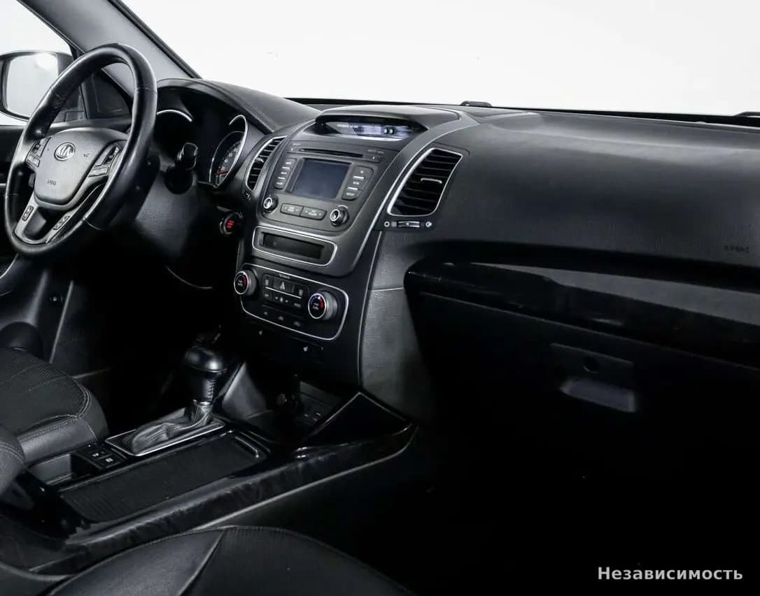 KIA Sorento 2017 с пробегом — фото 9
