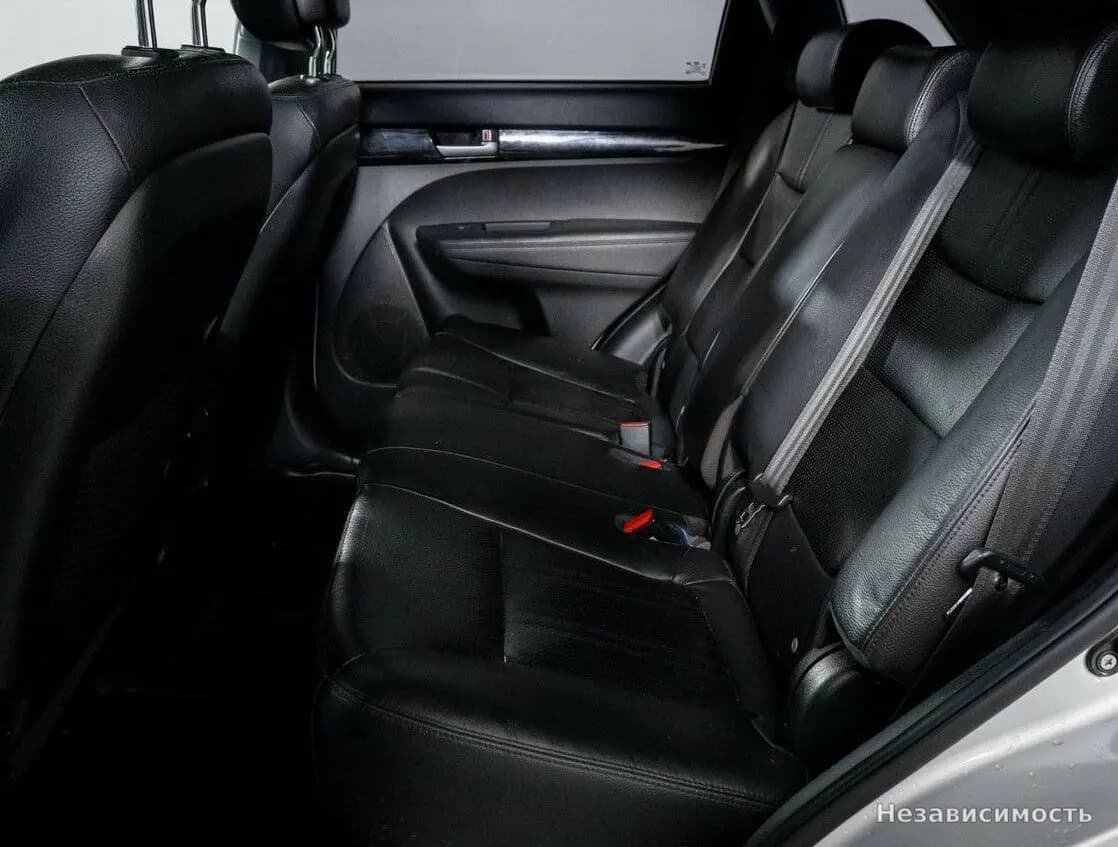 KIA Sorento 2017 с пробегом — фото 10