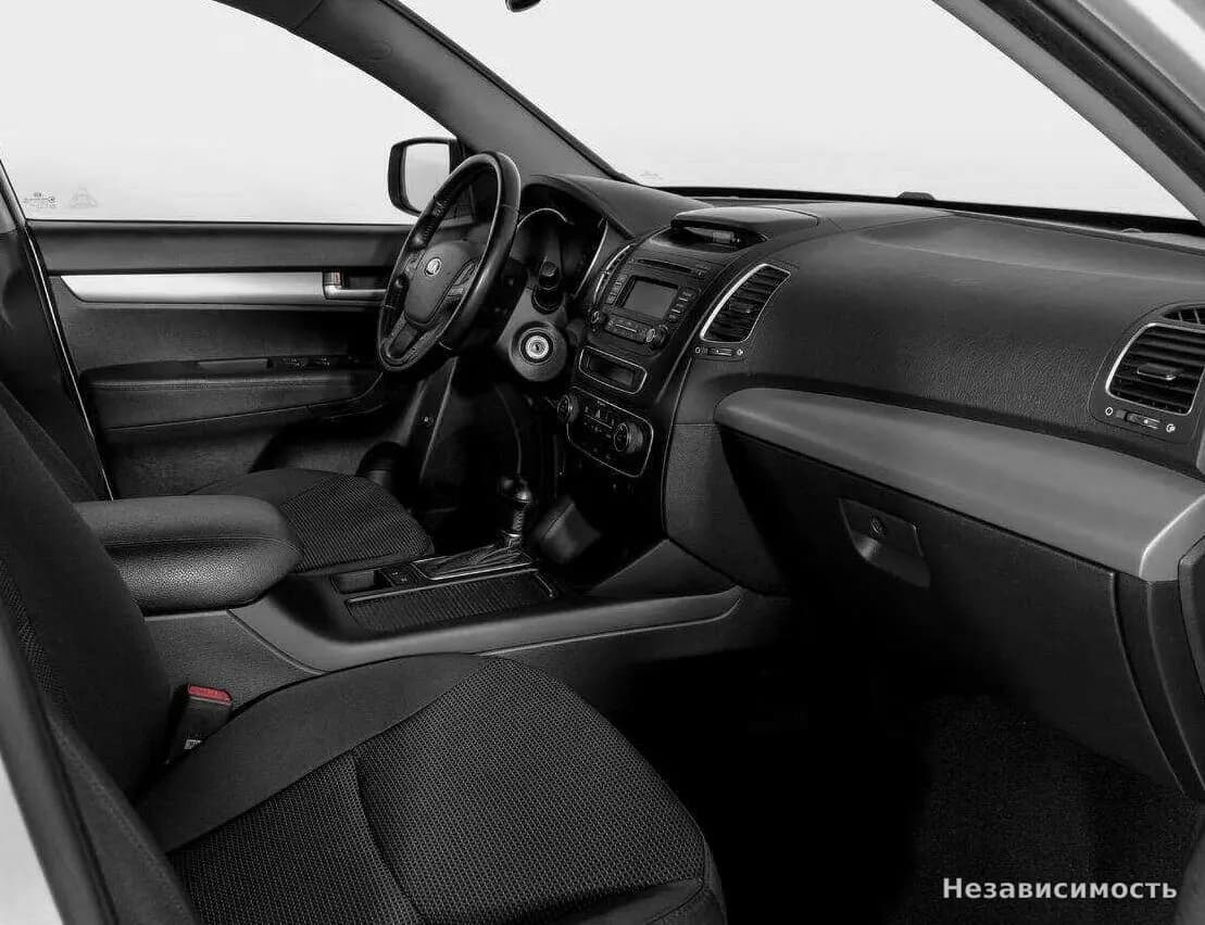 KIA Sorento 2013 с пробегом — фото 9