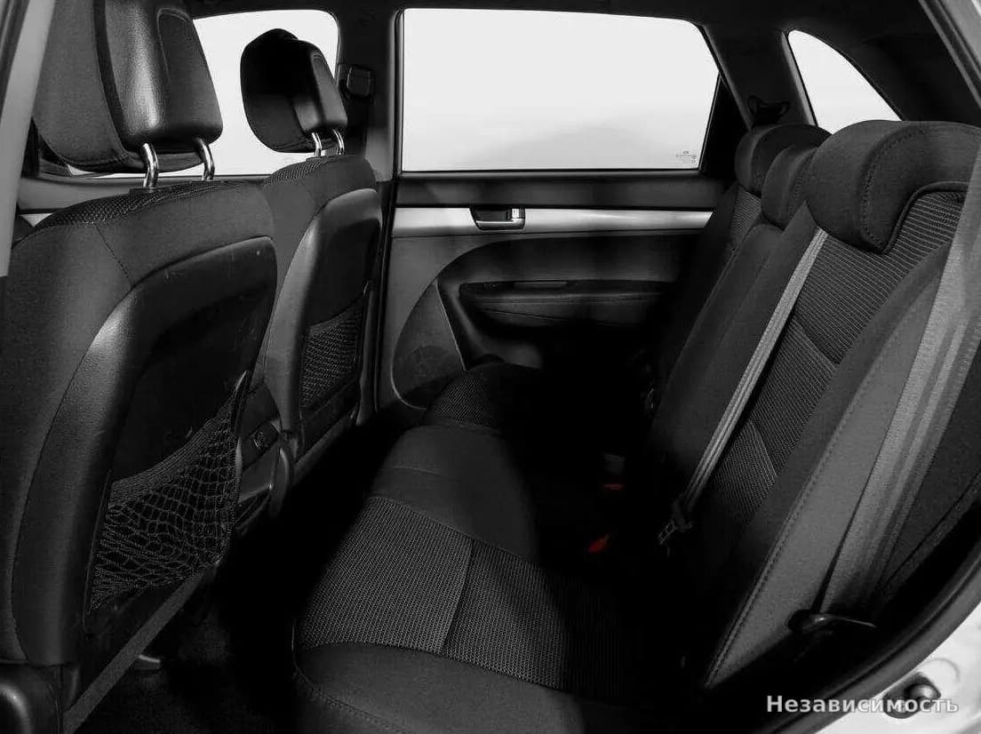 KIA Sorento 2013 с пробегом — фото 10