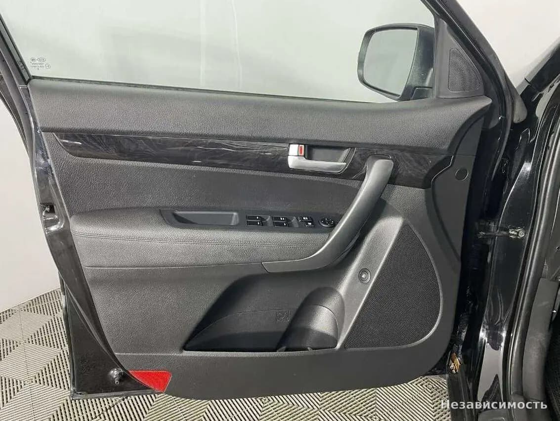 KIA Sorento 2019 с пробегом — фото 8