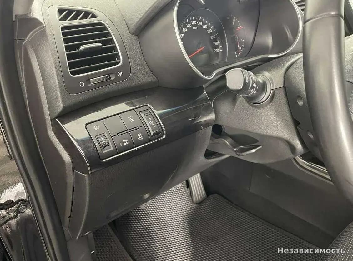 KIA Sorento 2019 с пробегом — фото 9