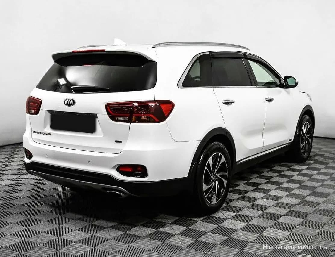 KIA Sorento 2018 с пробегом — фото 5