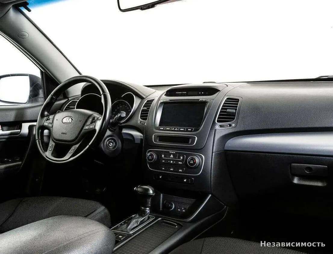 KIA Sorento 2014 с пробегом — фото 9