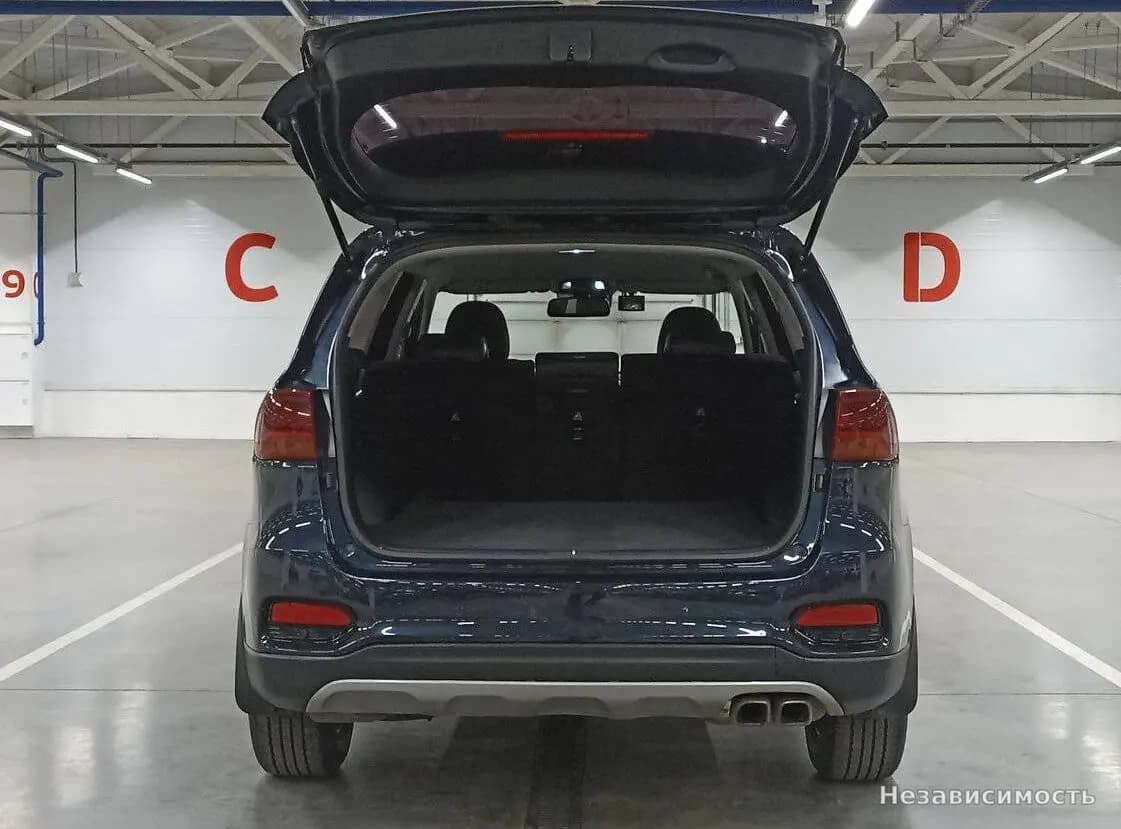 KIA Sorento 2019 с пробегом — фото 10