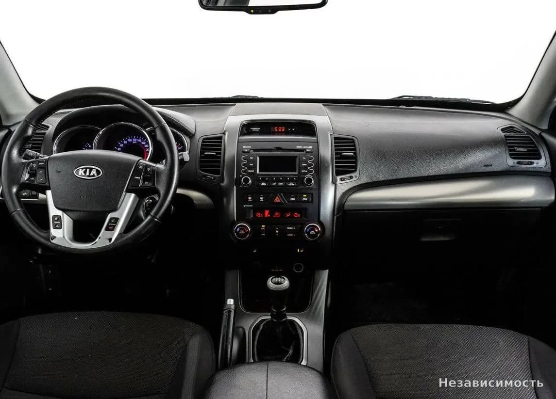 KIA Sorento 2012 с пробегом — фото 8