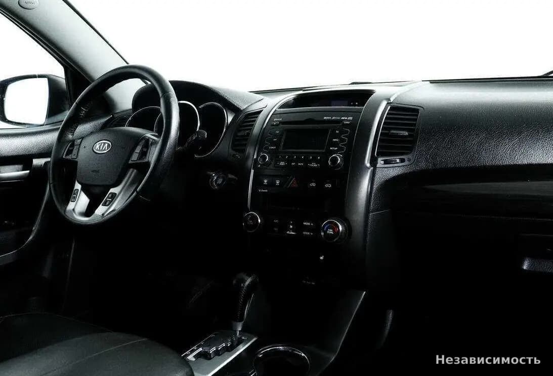 KIA Sorento 2012 с пробегом — фото 9