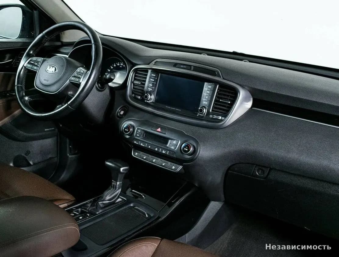 KIA Sorento 2017 с пробегом — фото 8