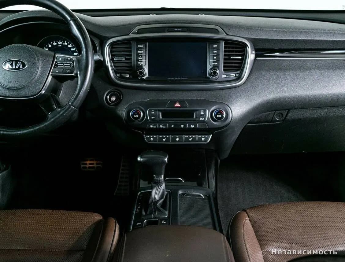 KIA Sorento 2017 с пробегом — фото 9