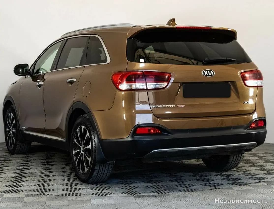 KIA Sorento 2015 с пробегом — фото 7