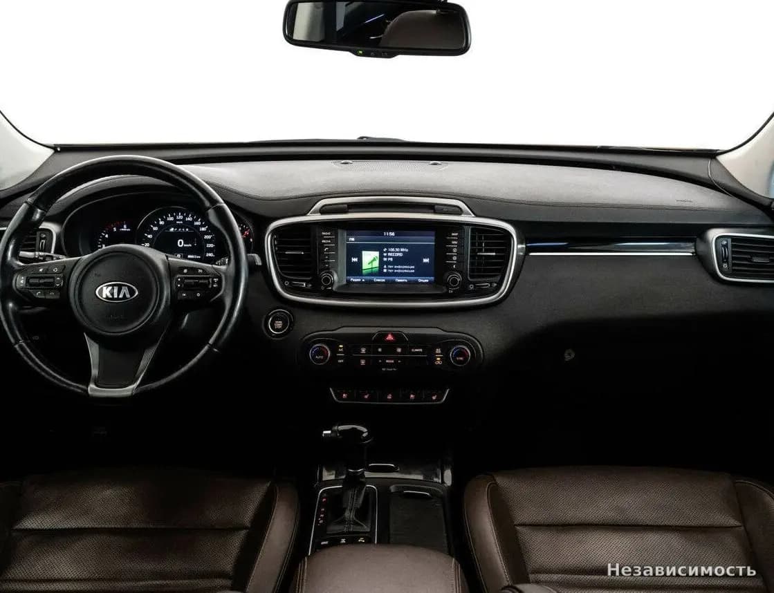 KIA Sorento 2015 с пробегом — фото 10