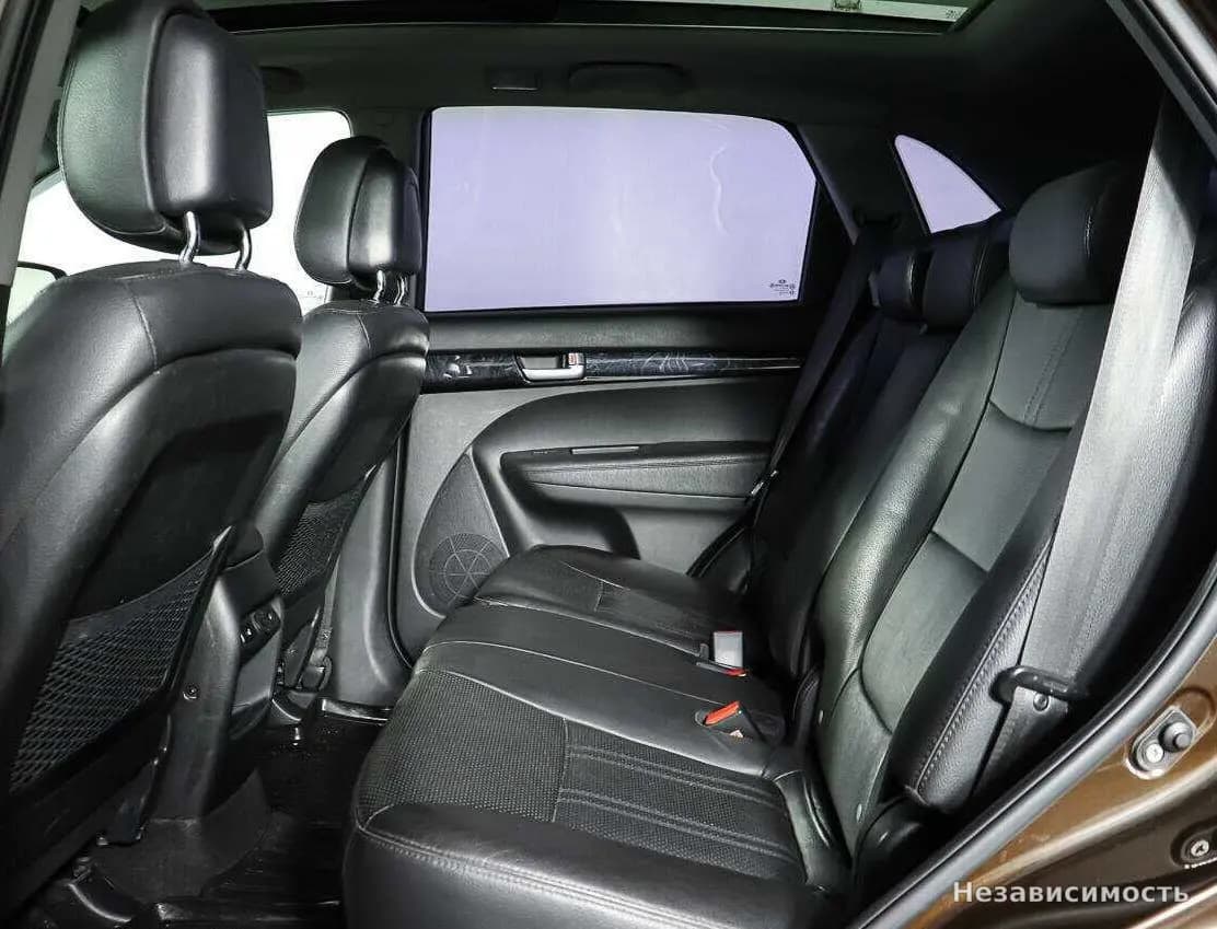 KIA Sorento 2014 с пробегом — фото 10